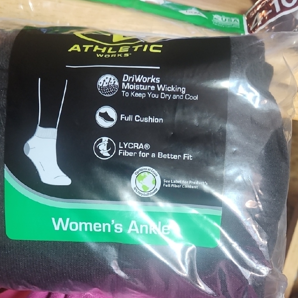 Athletic Works Men's Black Ankle Socks